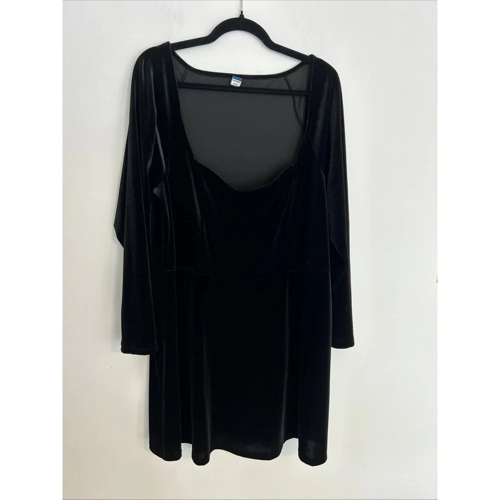 Old Navy Fit & Flare Velvet Mini Dress Size XXL‎ Black Square Neck Long Sleeve